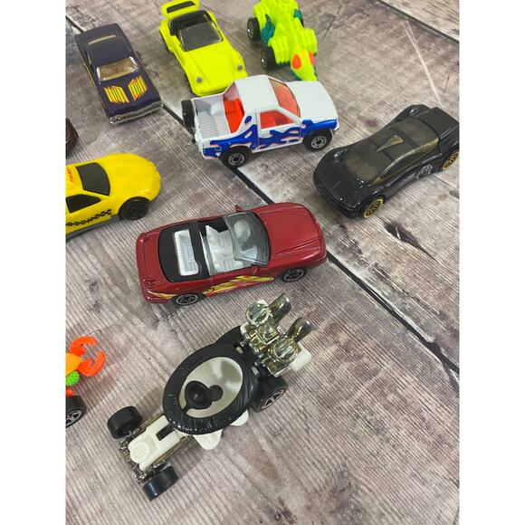 Lot of 14 Vintage Hot Wheels and Other Brands of Diecast Cars See Photos - Picture 9 of 10